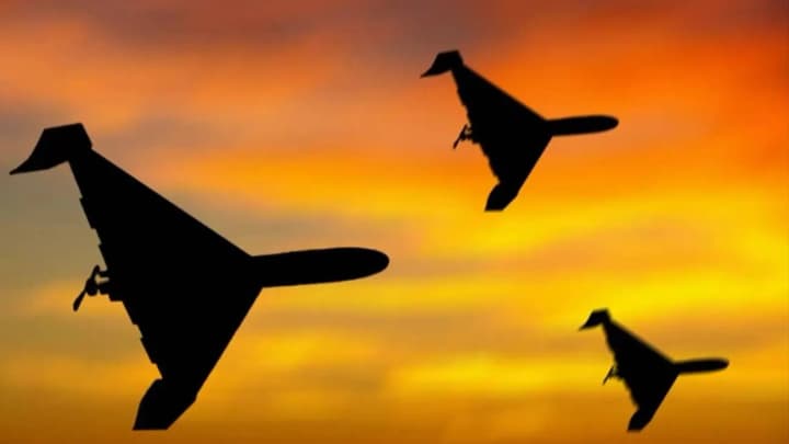 zaporizhzhia-under-attack-by-enemy-drones-explosions-are-heard-air-defense-is-working