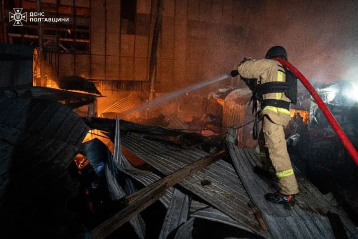 ahresor-prodovzhuie-brekhaty-pro-ustremlinnia-do-myru-pokazaly-naslidky-masovanoi-ataky-rf-na-poltavu