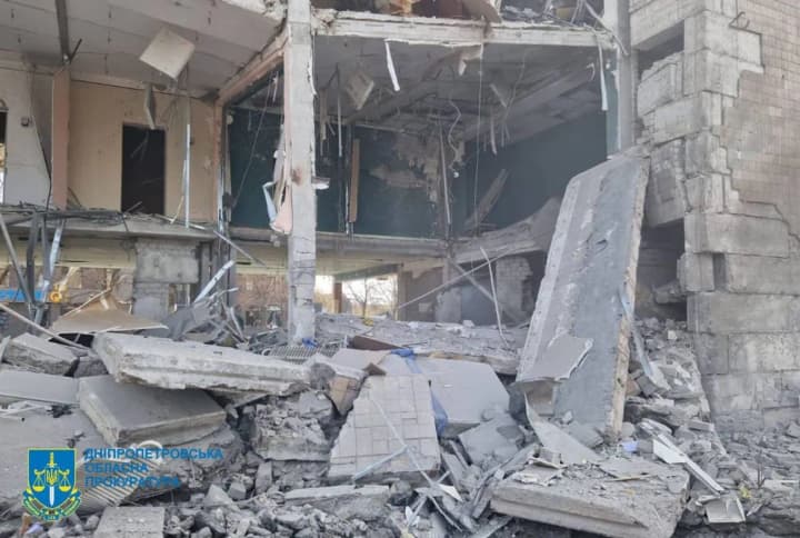 seven-wounded-in-kryvyi-rih-as-a-result-of-a-russian-missile-strike-consequences-shown