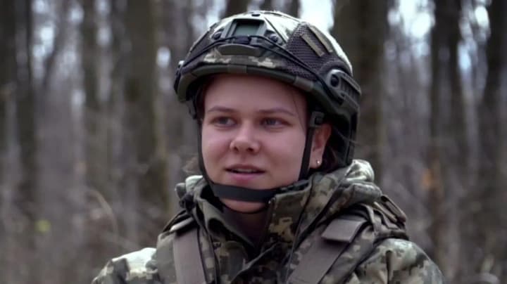 everyone-can-defend-ukraine-the-first-girl-joined-the-armed-forces-of-ukraine-under-the-contract-18-24