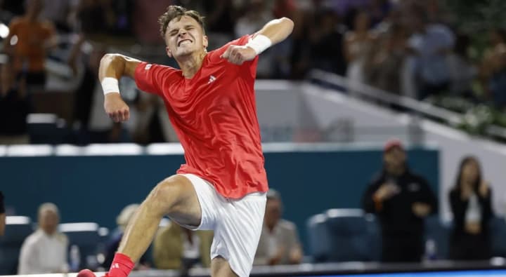 sensation-in-miami-19-year-old-mensik-defeats-djokovic-at-the-atp-1000-tournament
