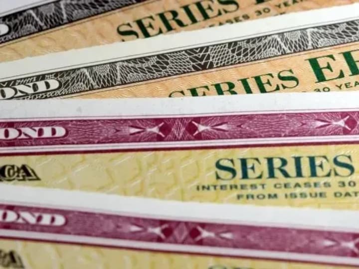 ukrainian-eurobonds-fell-to-a-4-month-low-bloomberg