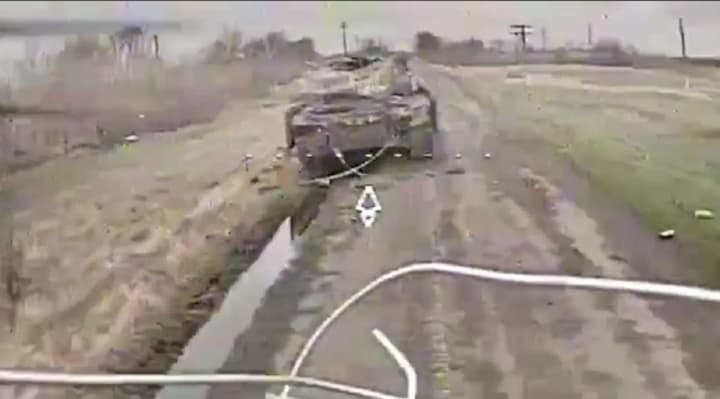 afu-fighters-showed-the-spectacular-destruction-of-a-russian-t-90m-tank-by-drones-in-kharkiv-region