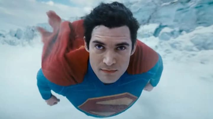 grand-superman-trailer-franchise-author-showed-the-team-of-robot-assistants-of-the-hero