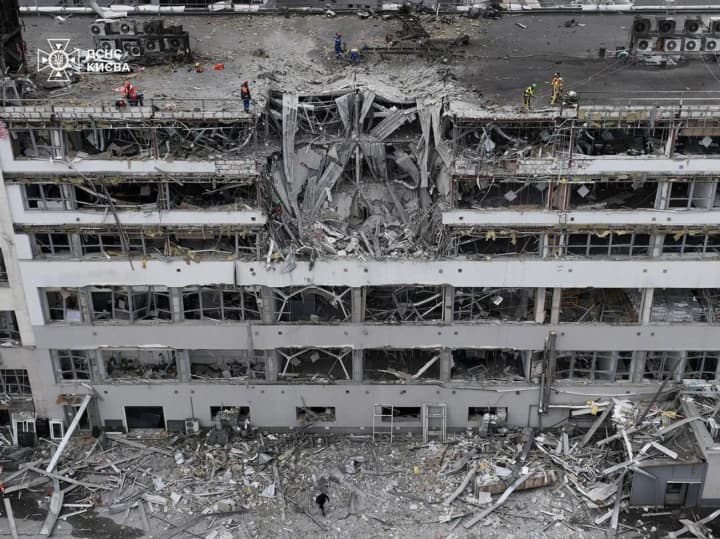 russia-attacked-the-freedom-tv-channel-in-kyiv-what-is-known