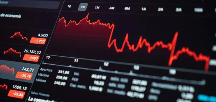 svitovi-aktsii-padaiut-oskilky-tramp-ne-zbyraietsia-pomiakshuvaty-svoiu-mytnu-polityku-ft