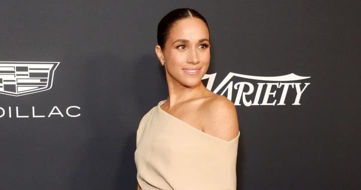 megan-markl-priznalas-chto-posle-rodov-perezhila-meditsinskii-strakh-za-zhizn