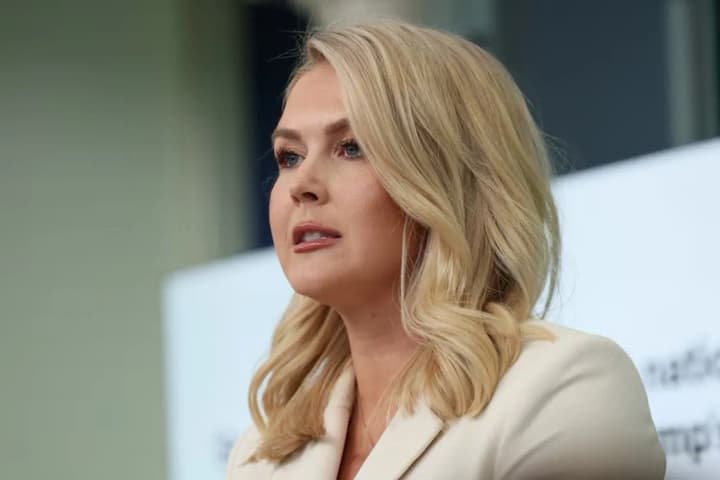 khloptsi-ye-khloptsi-u-bilomu-domi-vidreahuvaly-na-vyslovliuvannia-maska-na-adresu-torhovoho-radnyka-ssha