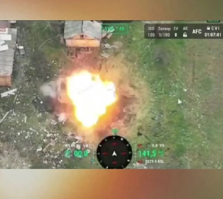 gur-showed-a-video-of-the-clearing-of-a-village-in-the-zaporizhzhia-direction-12-occupiers-were-eliminated