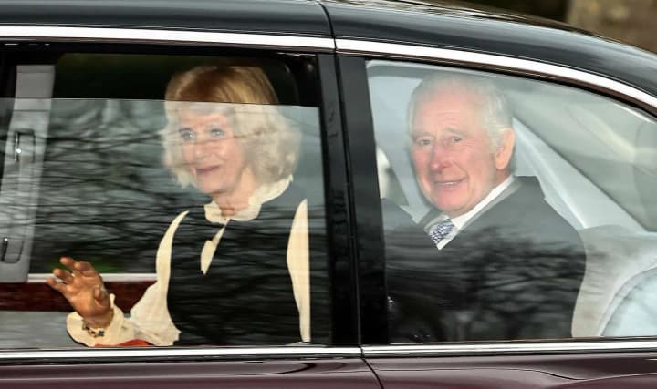 korolevi-kamilli-podaruvaly-pitsu-marharyta-na-chest-20-i-richnytsi-vesillia-pid-chas-vizytu-do-rymu