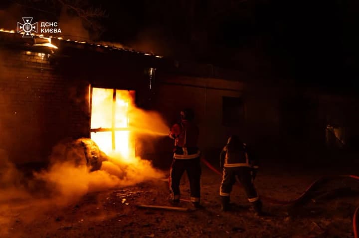 nichna-ataka-rf-na-kyiv-uzhe-troie-postrazhdalykh