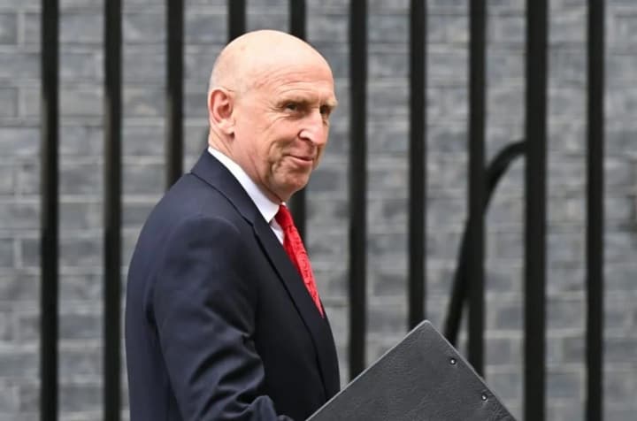 ministr-oborony-brytanii-mizhnarodna-koalitsiia-hotuie-stratehiiu-dlia-stabilnosti-ukrainy-pislia-myru-z-rf