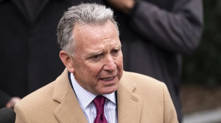 vitkoff-ne-zatsikavlenyi-u-posadi-radnyka-z-natsbezpeky-pry-bilomu-domi-cnn