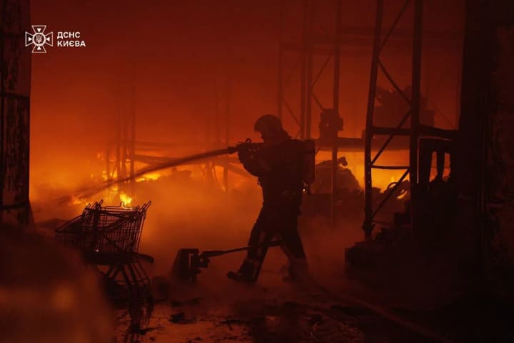 the-state-emergency-service-showed-photos-of-the-consequences-of-the-enemy-shelling-of-kyiv-fire-extinguishing-continues