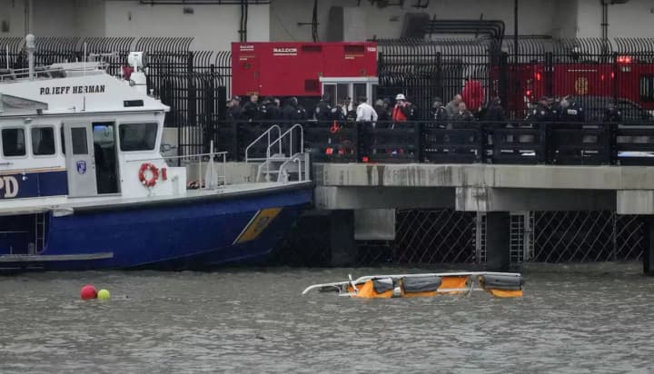 helicopter-crash-in-new-york-the-helicopter-did-not-have-flight-recorders-or-onboard-video-cameras