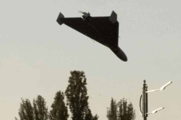 v-sumakh-shakhed-popal-v-avtostoyanku-odin-chelovek-ranen