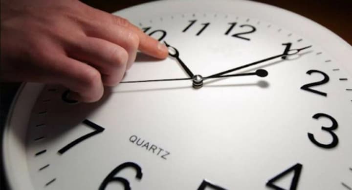 na-khmelnychchyni-skorotiat-komendantsku-hodynu-u-velykodniu-nich-shcho-vidomo