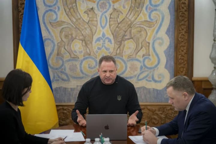 yermak-obratilsya-k-g7-rossiiskii-terror-ne-ostanovit-slovami-nuzhni-sanktsii-davlenie-i-oruzhie