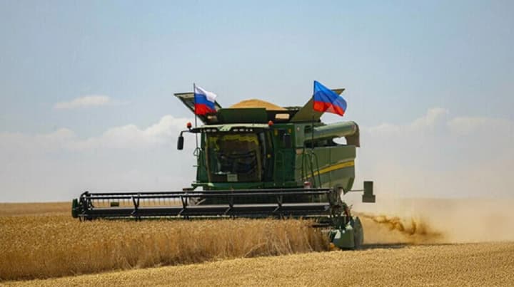 rosiia-vydiliaie-5-mlrd-rubliv-na-ahrosektor-donechchyny-dlia-kradizhky-ukrainskoho-zerna-tsns