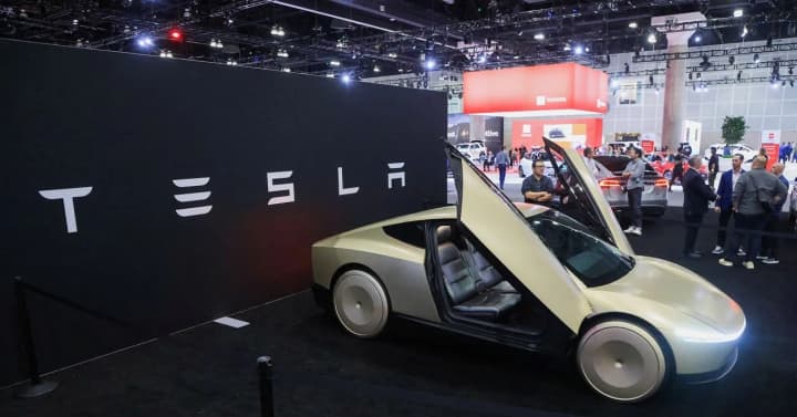 tesla-suspends-cybercab-parts-import-from-china-due-to-trump-tariffs
