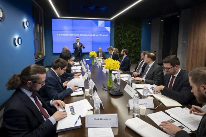 the-op-discussed-strengthening-sanctions-against-russia-with-diplomats-details