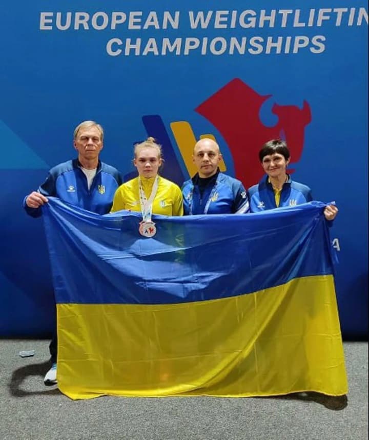 ukrainka-svitlana-moskvina-vyborola-bronzu-na-chempionati-yevropy-z-vazhkoi-atletyky