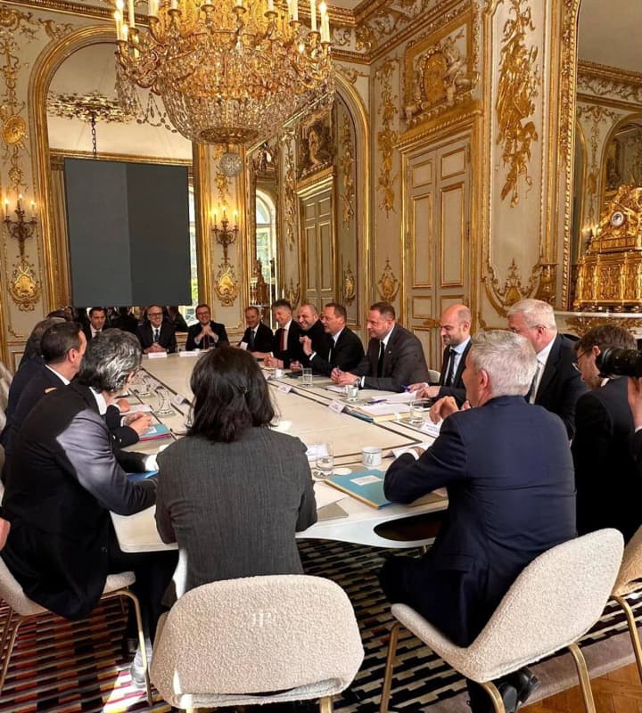 zustrich-z-koalitsiieiu-okhochykh-u-paryzhi-yermak-rozkryv-podrobytsi-domovlenostei