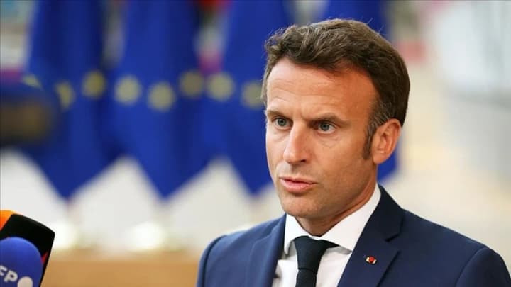 tabir-viiny-znakhodytsia-v-moskvi-u-kyievi-tabir-myru-makron