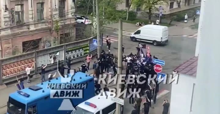 scuffle-near-the-cinema-in-kyiv-where-the-sunny-bunny-queer-film-festival-is-taking-place-what-is-known
