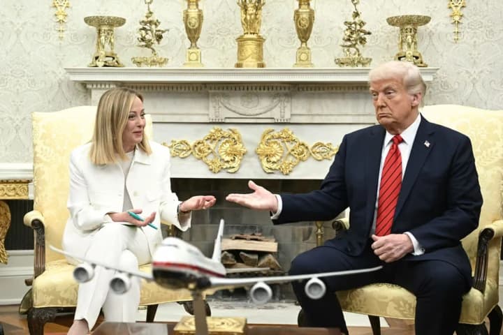 terrible-failure-melonis-translator-publicly-apologized-for-a-stumble-during-a-meeting-with-trump