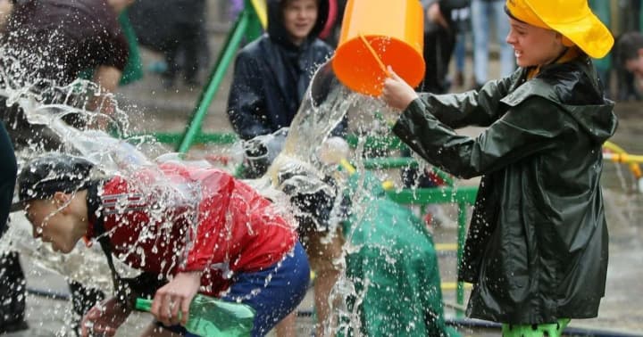 polivanii-ponedelnik-i-mezhdunarodnii-den-konopli-chto-yeshche-mozhno-otmechat-21-aprelya