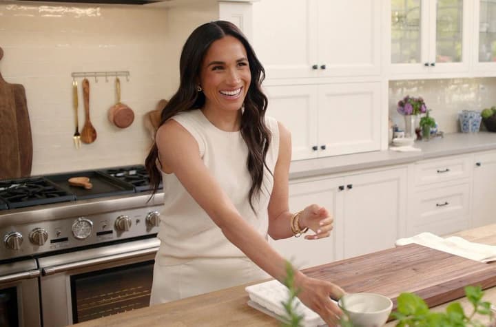 mehan-markl-zastala-znenatska-nespodivanykh-hostei-bilia-svoho-maietku-v-montesito-za-dollar14-milioniv