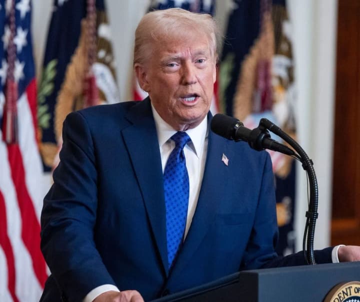 tramp-zibrav-rekordni-dollar239-milioniv-na-inavhuratsiini-sviatkuvannia-udvichi-bilshe-nizh-u-2017-rotsi