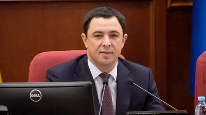 zastupnyka-holovy-kmda-prokopiva-vidpravyly-pid-tsilodobovyi-domashnii-aresht