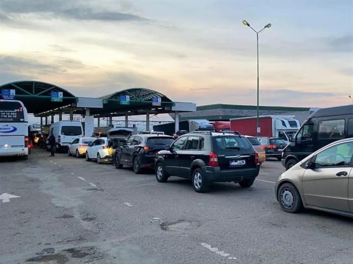 there-is-a-queue-of-50-cars-at-the-exit-from-ukraine-in-front-of-the-ustyluh-checkpoint