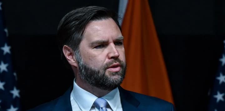 ssha-gotovi-otoiti-ot-protsessa-peregovorov-po-okonchaniyu-voini-v-ukraine-vens-obyavil-usloviya-bloomberg