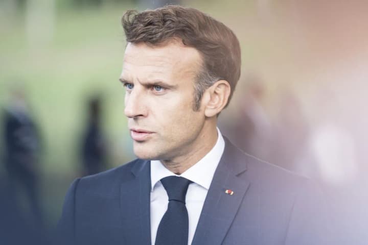 makron-prizval-putina-prekratit-vrat-zayavlyaya-chto-khochet-mira-i-prodolzhaya-bombit-ukrainu