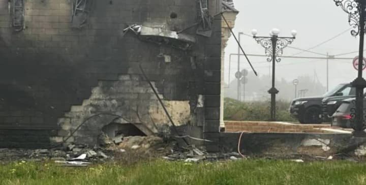 in-crimea-a-uav-hit-the-house-of-the-deputy-head-of-chechnya-saidov-photos-and-videos