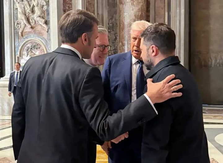 trump-zelenskyy-macron-and-starmer-held-a-positive-meeting-on-the-sidelines-of-the-popes-funeral-french-presidents-office