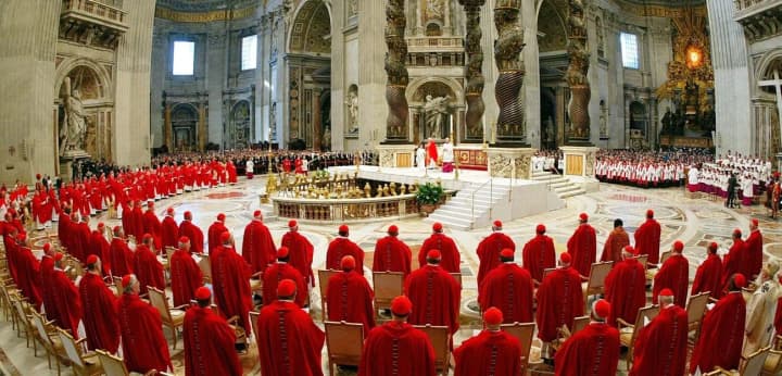 u-vatykani-tryvaie-holosuvannia-za-novoho-papu-rymskoho-detali