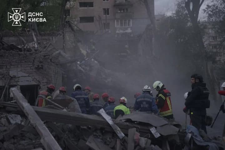 udar-rf-po-kievu-24-aprelya-unes-zhizni-13-chelovek-v-bolnitse-skonchalsya-ranenii-muzhchina