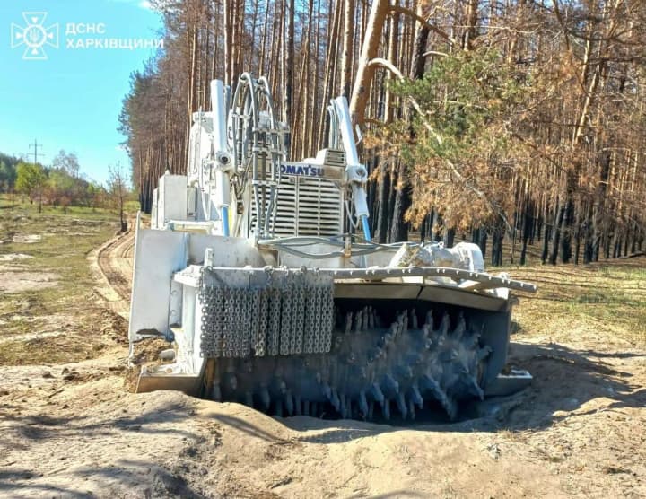 a-komatsu-demining-vehicle-exploded-in-kharkiv-region-details