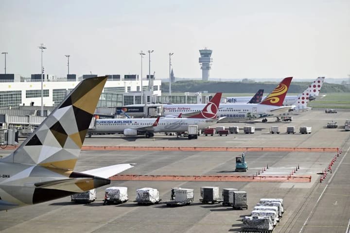 zavtra-aeroport-bryusselya-otmenyaet-reisi-iz-za-zabastovki