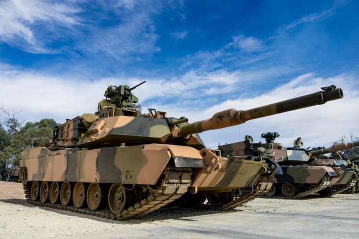 the-us-is-delaying-the-transfer-of-abrams-tanks-from-australia-to-ukraine-abc