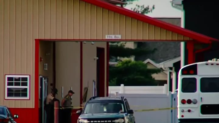 u-ssha-avtomobil-vikhav-u-tabir-zahynuly-4-dytyny