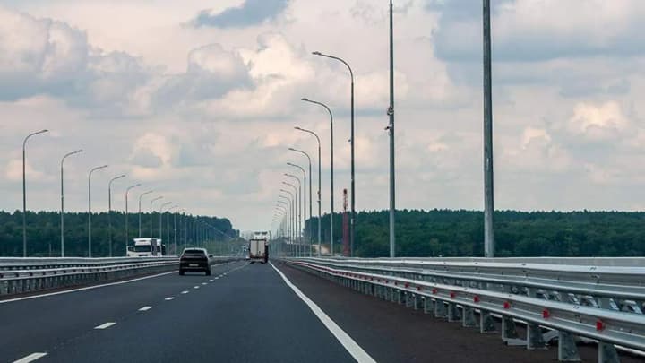 russia-has-started-building-a-road-bridge-to-north-korea
