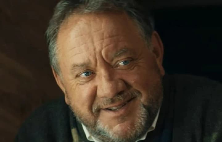 movne-vykhovannia-po-beniuku-vidomyi-ukrainskyi-aktor-poradyv-byty-ditei-rizkoiu-ta-pliashkoiu-za-spilkuvannia-rosiiskoiu