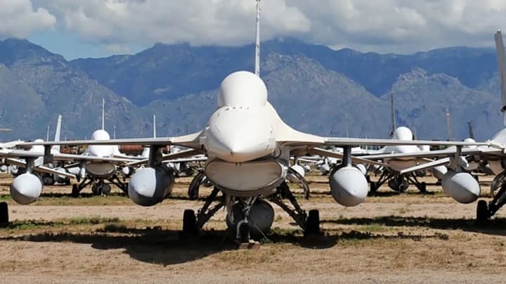 the-us-is-sending-decommissioned-planes-from-a-landfill-to-ukraine-for-spare-parts-media