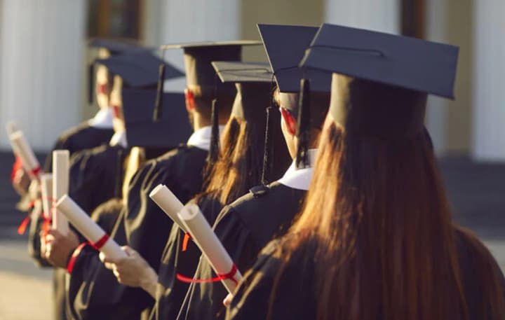 dyplomy-ukraintsiv-teper-budut-v-tsyfrovomu-formati-rishennia-uriadu