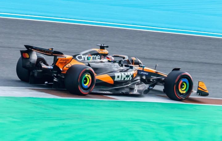 triumf-oskara-piastri-khet-tryk-i-dominantna-peremoha-na-hran-pri-maiami